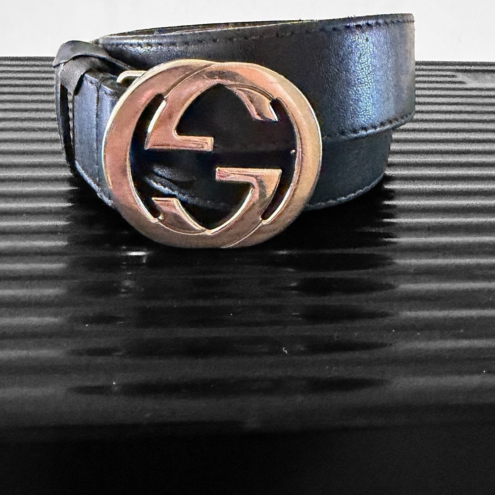 Gucci Black Leather Belt with Silver Double G Logo Buckle